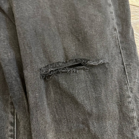 Old Navy SZ 4 Women's Black Distressed Jeans OG loose high rise - Picture 2 of 5